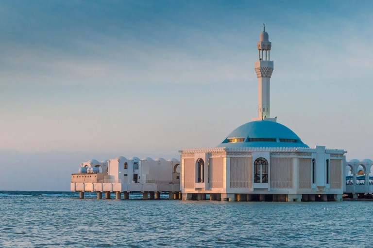 جدة: جولة إرشادية في المدينة القديمة والكورنيش والمسجد العائمجدة: يوم كامل خاص وفخم.