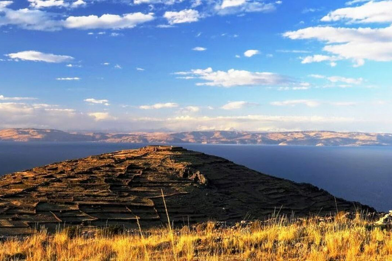 Puno: Full Day Uros Floating Islands + Amantani + Spanish/English Tour Guide