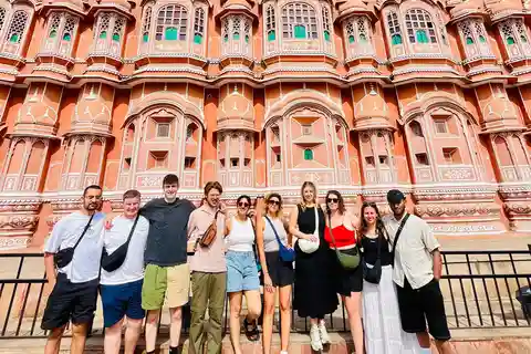 Delhi to Jaipur: Private Day Tour with Local Guide