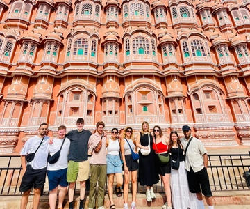 Delhi to Jaipur: Private Day Tour with Local Guide