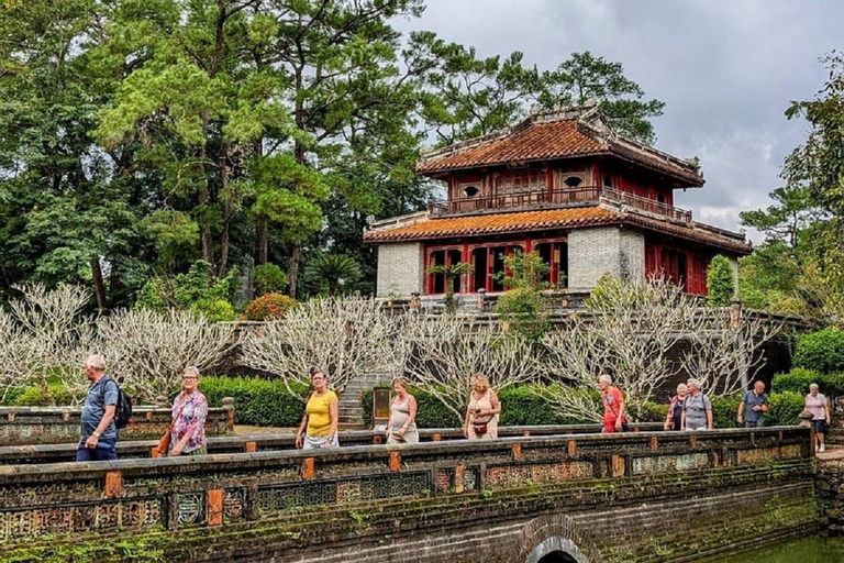 From Hoi An/Da Nang:Hue Imperial City Tour via Hai Van Pass