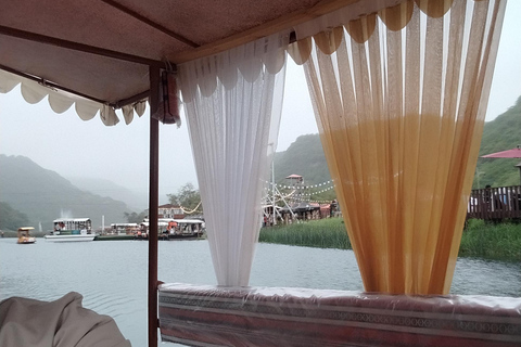 From Salalah: Darbat Valley Guided Tour with Boat Ride