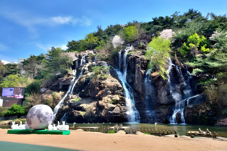 Seoul to DMZ: Waterfall, Hanok Village and Suspension Bridge Basic DMZ Tour (Myeongdong)