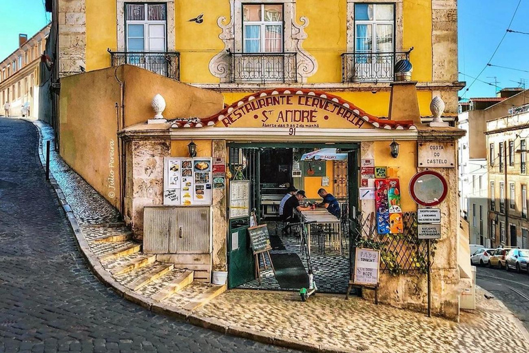 Lisbon: Multilingual Private TukTuk Tour with Live Guide Ultimate Lisbon & Belém Experience 04 hrs(Pick Up+Drop-off)*