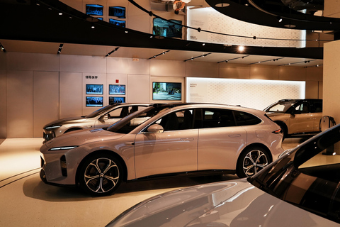 شنغهاي: جولة اكتشاف التكنولوجيا مع ركوب سيارة بدون سائق