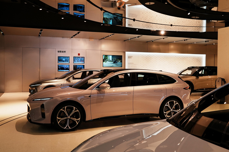 شنغهاي: جولة اكتشاف التكنولوجيا مع ركوب سيارة بدون سائق