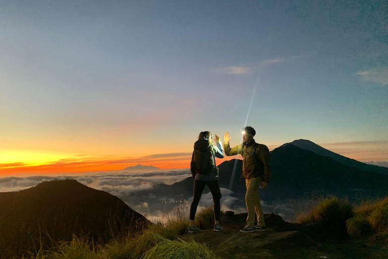 Mount Batur Sunrise hiking with Breakfast & Hotel Pickup Hot spring only