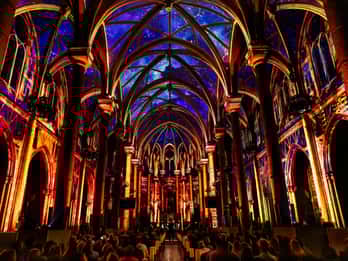 Iglesia de los Dominicos - Espectáculo inmersivo y musical en 360° - LUMINISCENCE