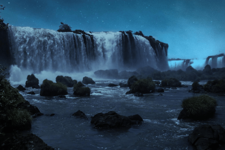 Desde Foz do Iguaçu: Tour nocturno en las Cataratas