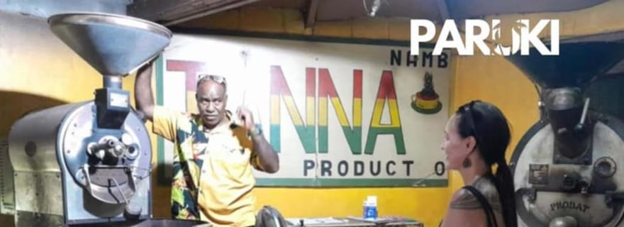 Vanuatu : village local, usine de café de Tanna, plage paradisiaque