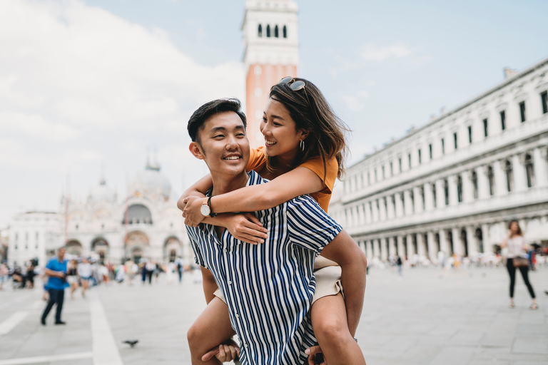 Venice: St Mark's Square and Canals Photoshoot Super Premium (75 Photos)