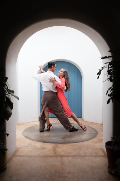 Barcelona: Tango Lesson with Drinks and Video