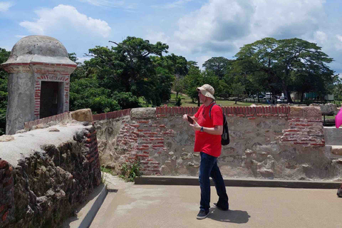 Panama City: Fort San Lorenzo i śluza Agua Clara na Kanale PanamskimPanama City: Fort San Lorenzo i Kanał Panamski Śluza Agua Clara