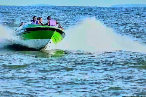 Entebbe: Botanical Gardens & Lake Victoria Water Sports Tour