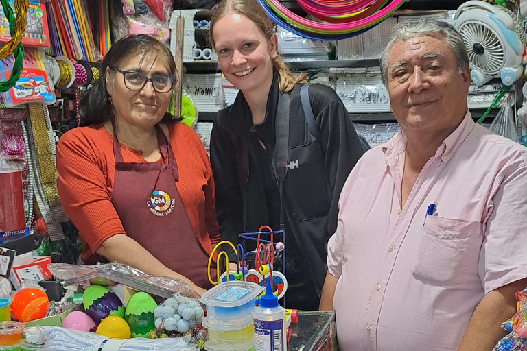 Lima: City Walking Tour with Catacombs and Fruit Tasting