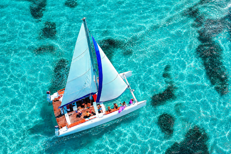 Djerba: Catamaran with Dolphin Watching and Swimming Break