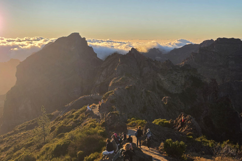 Madeira: Sunset at Pico Arieiro and the Stairway to Heaven Madeira: Sunset at Pico Arieiro and Escadaria do Céu
