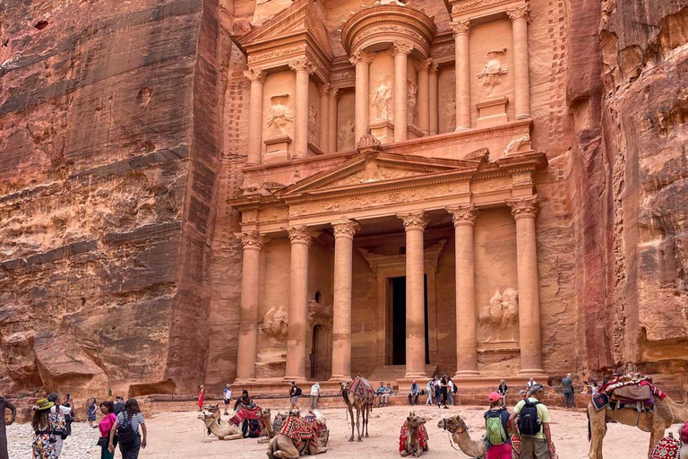 من عمّان: شهر عسل في الأردن لمدة 4 أيام مع رحلة رومانسية