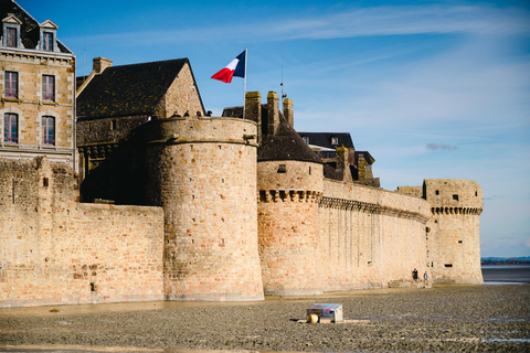 Paris: Mont-Saint-Michel & Saint-Malo 2-Day Trip
