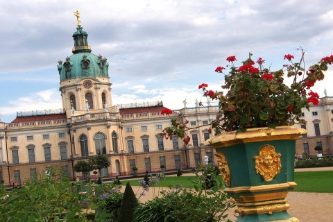 Skip-the-line Charlottenburg Palace Private Tour & Transfers 5-hour: Charlottenburg New Wing, Old Palace and Gardens