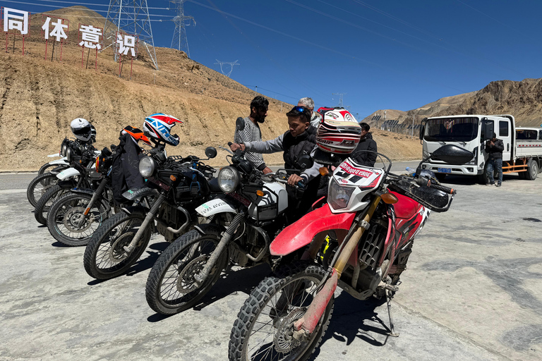 Katmandu: ekologiczna wycieczka motocyklowa po HimalajachKatmandu: Ekologiczna wycieczka motocyklowa po Himalajach