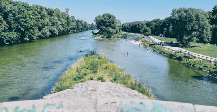 Hidden Architectural Gems of Munich (Max. 16 guests) photo 14