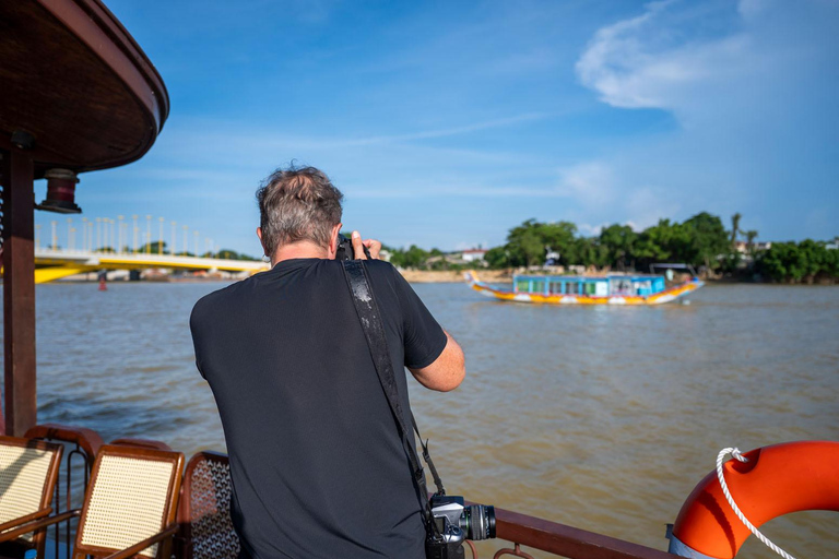 Hue: Luxury Sunset Tea & Dinner Cruise on Perfume River [No Dinner] Luxury Sunset Tea Cruise