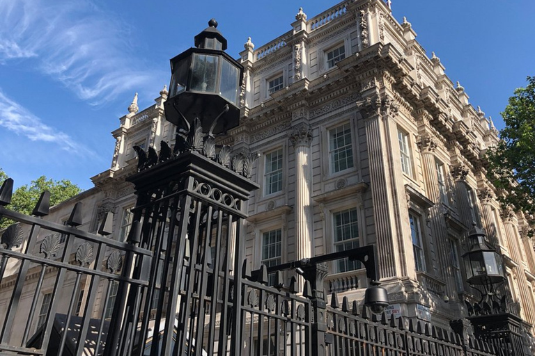 London: 6.30pm Highlights Walking Tour with Local Guide