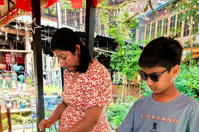 Longji Farm Life Experience: Terraces & Hands-On Heritage Gruppo di servizio di guida italiana