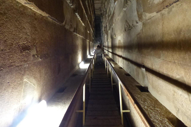 Hurghada to Cairo: Pyramids & Museum for First-Time Visitors Option 2 - The Grand Egyptian Museum (GEM) and Giza Pyramids