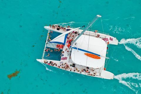 Cancún : Croisière en catamaran à Isla Mujeres avec plongée en apnée