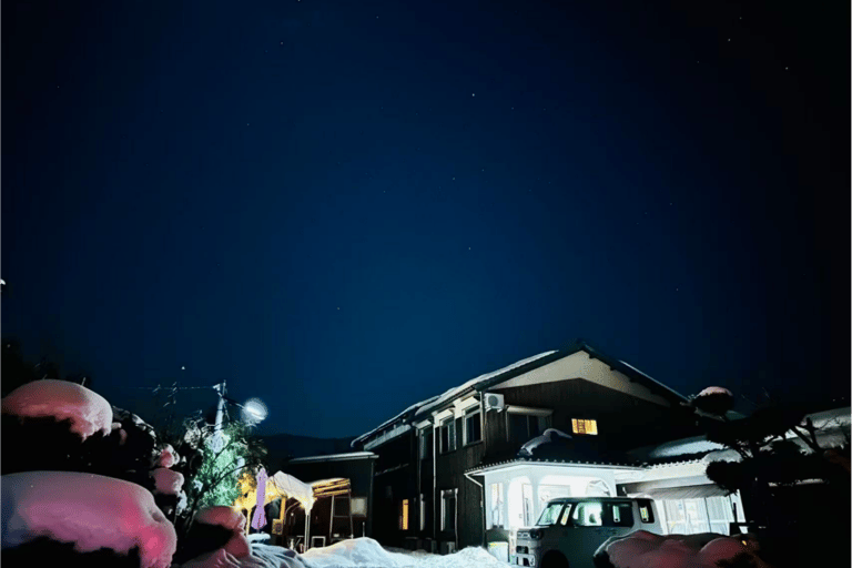 From Osaka or Kyoto: Hakodateyama & Okuibuki Ski 2-Day Trip