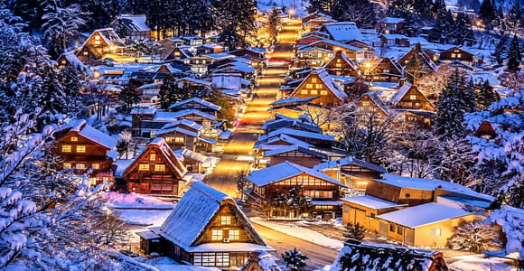 Depuis Nagoya : illuminations d'hiver de Shirakawa-go, village Unesco