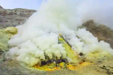 From Bali : Exploring Ijen Crater to Witness the Blue Fire