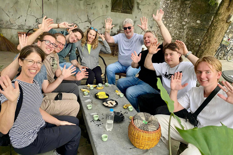 Hanoi: Ninh Binh Am Tien Cave or Trang An, Mua Cave & Hoa Lu Private Tour: Ninh Binh, Hoa Lu, Trang An, Mua Cave, Incense