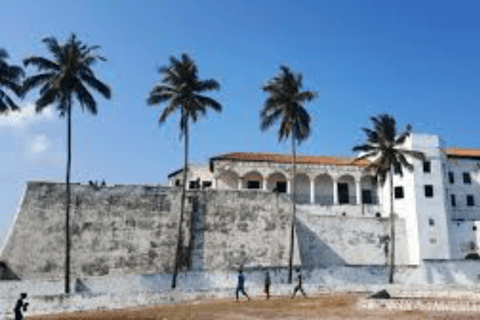 Accra: 2 days Cape Coast tour with a hotel accommodation