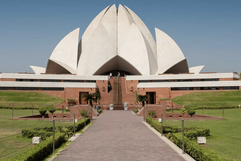 From Delhi: 3-Day Golden Triangle Tour with Hotel Stays Private Tour with Home Stays Accommodation
