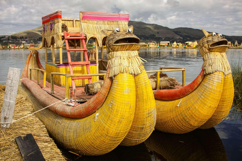 Puno: Tour FullDay Uros - Taquile. Visit the Titicaca Lake