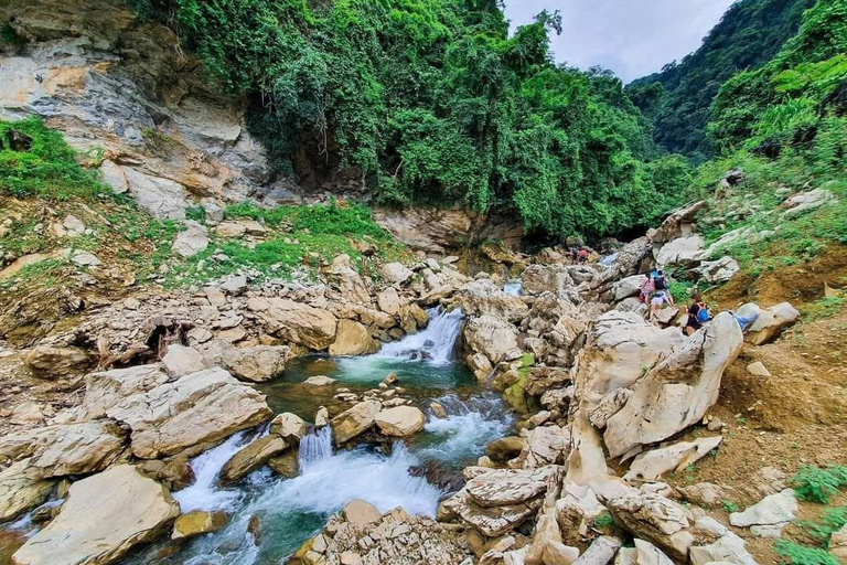 Ha Giang Loop - Na Hang Lake Boat trip 4 Days Motorbike tour Easy Rider