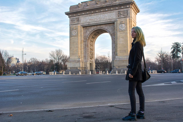 Bucharest: Old Town Essentials Private Photoshoot Super Premium: 75 Photos | 90 mins