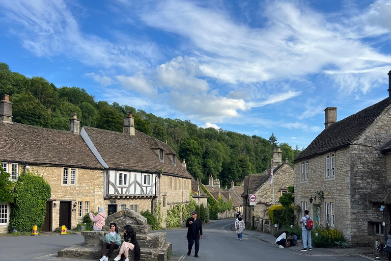 From London: Small Group Travel to Bath Stonehenge Cotswold