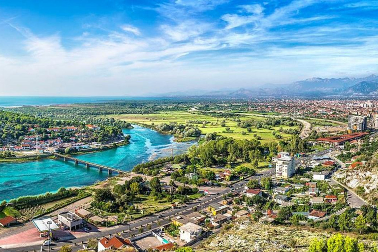 Excursión de un día de Tirana/Durres/Golem a la ciudad y lago de ShkodraSHKODER TOUR PRIVADO DE UN DÍA