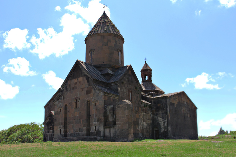 Tur till Aragats Mount-Saghmosavanq-klostret-Alphabet Park