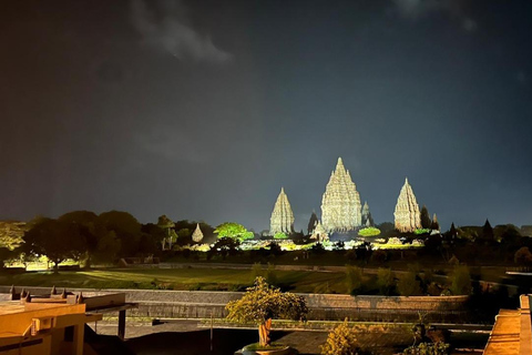 Yogyakarta: Prambanan Temple Sunset & Ramayana Ballet Show