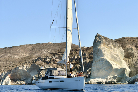 7-Day Crewed Charter "The Cosmopolitan" Beneteau Oceanis 45