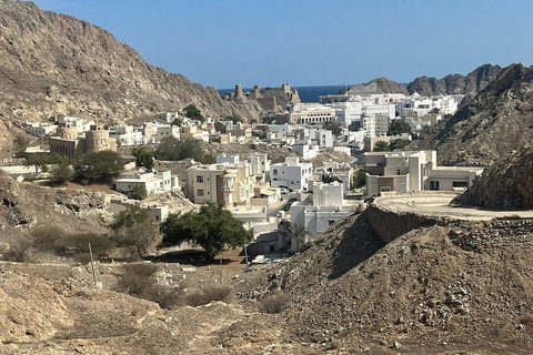 Muscat Full-Day Sharing Experience with Omani Coffee & Bread