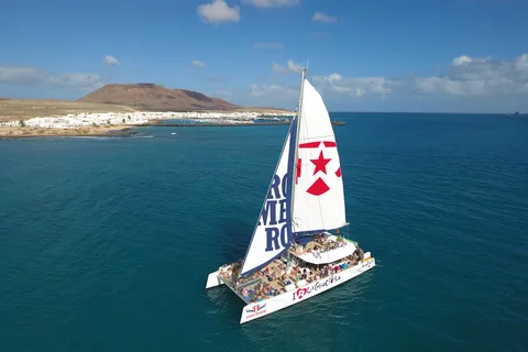 La Graciosa: Bootsausflug für Kreuzfahrtgäste mit Mittagessen