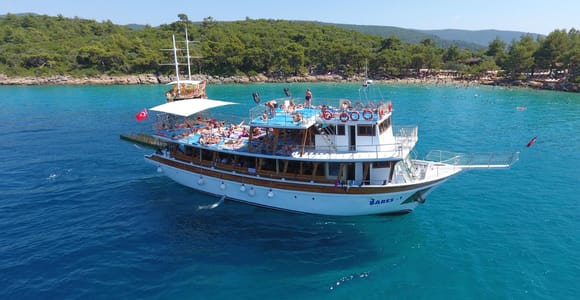 Marmaris: Cleopatra Island Cruise with Lunch