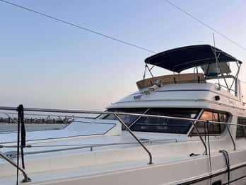 Chania: Private Cruise with Sup Food & Unlimited Drinks