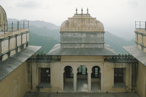 3 Tage Udaipur Stadtführung am See mit Kumbhalgarh FortDiese Option beinhaltet einen privaten AC-Transport und einen Reiseführer